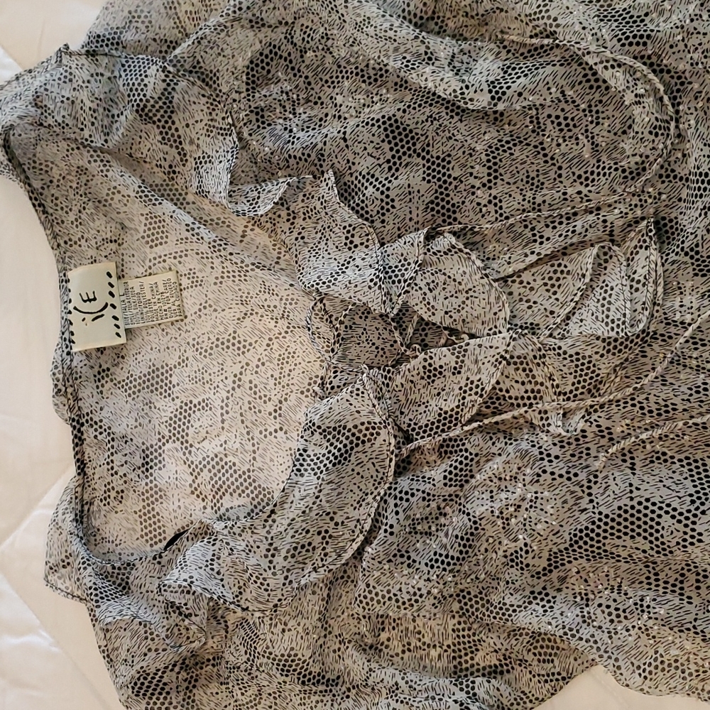 ICE ANIMAL PRINT RUFFLED BLOUSE